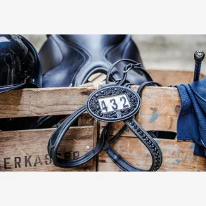 ByWilton Stvnenummer Medium Rhinestone Black